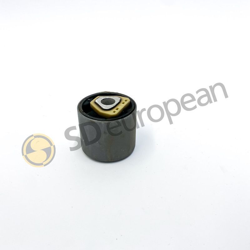 Thrust Rod/control arm Bush 31121139456, fits BMW 5 & 7 series 1986 - 1999