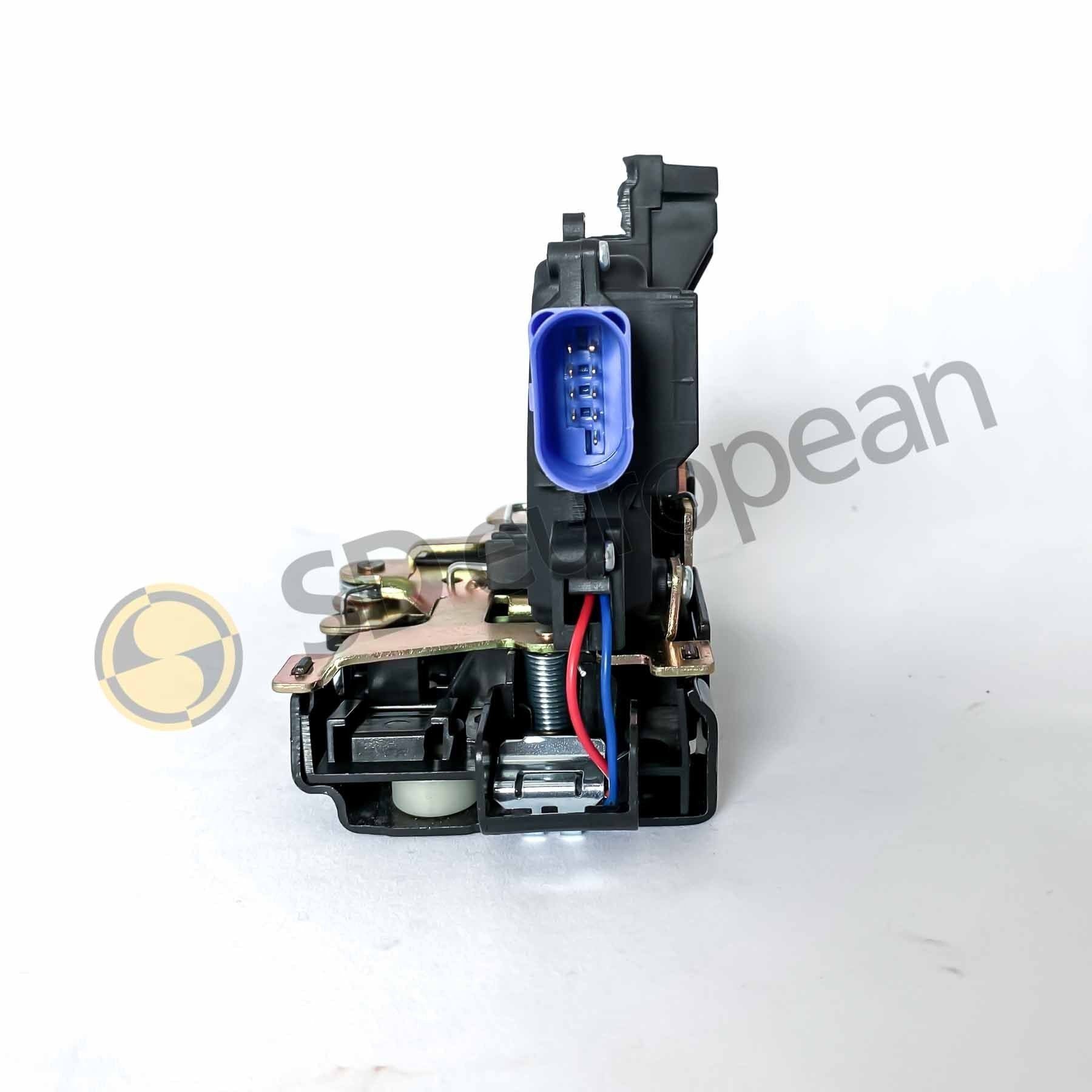 Door Lock & Actuator R/H/F 3D2837016S, fits Volkswagen & Skoda 2003 - 2015