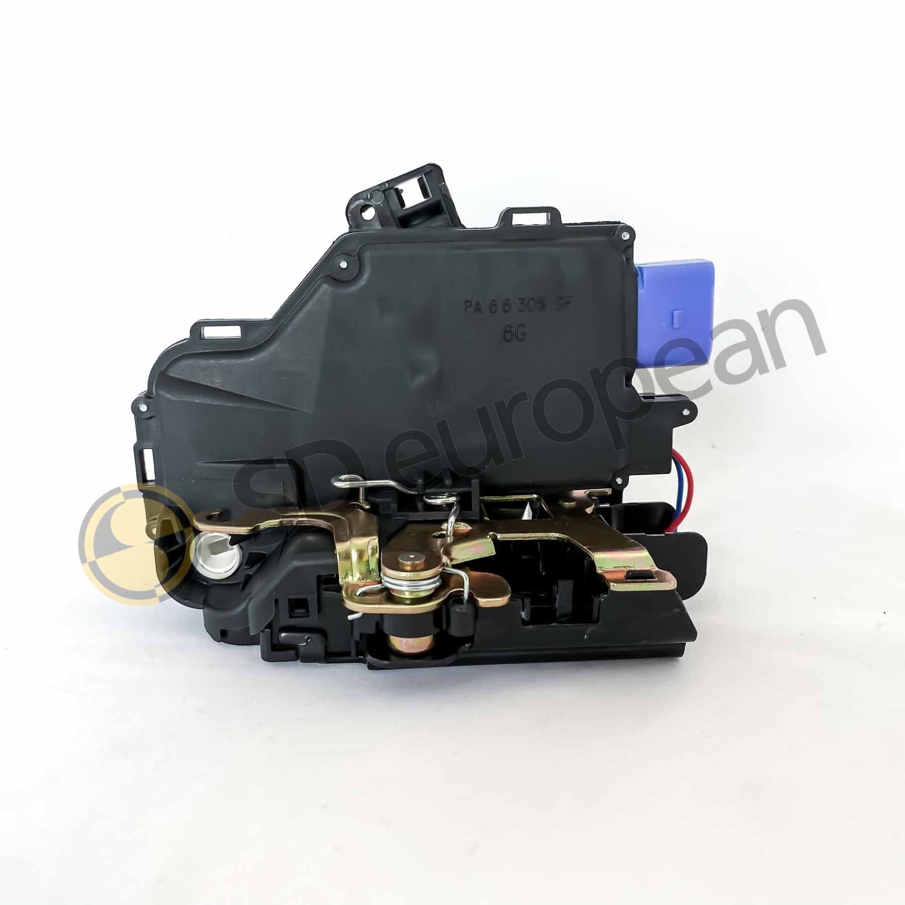 Door Lock & Actuator R/H/F 3D2837016S, fits Volkswagen & Skoda 2003 - 2015