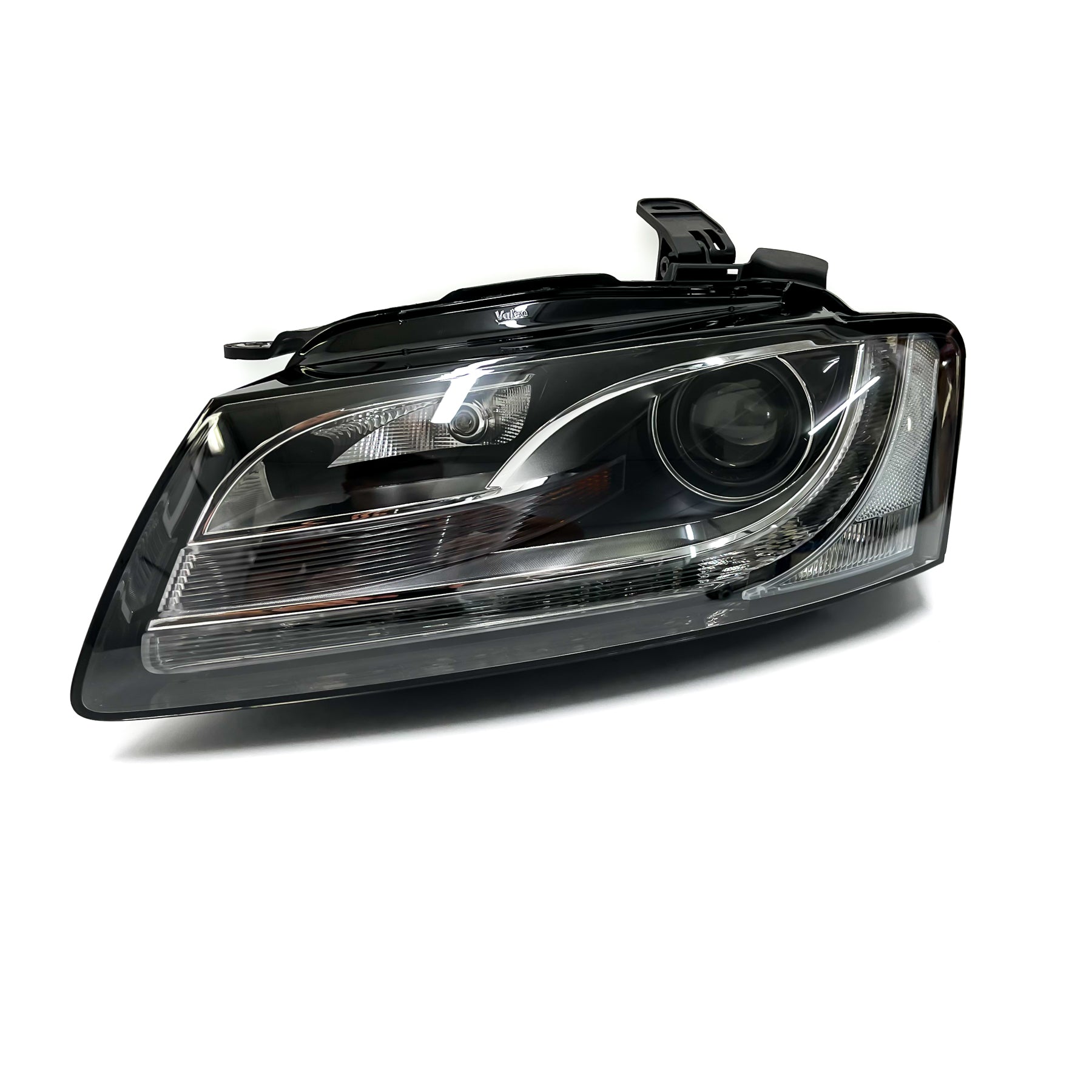 Audi A5 & S5 2005-17 Headlight Left - Xenon Oem Valeo