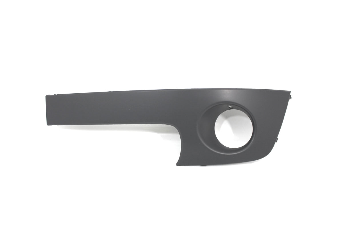 N FRONT BUMPER BAR MOULD L/H