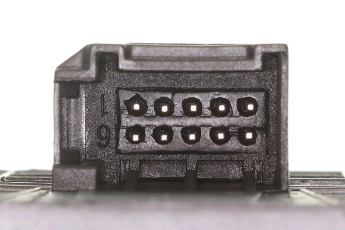 Door Window Switch Right Front – Audi A6 C6 Q7 (4F0959851G)