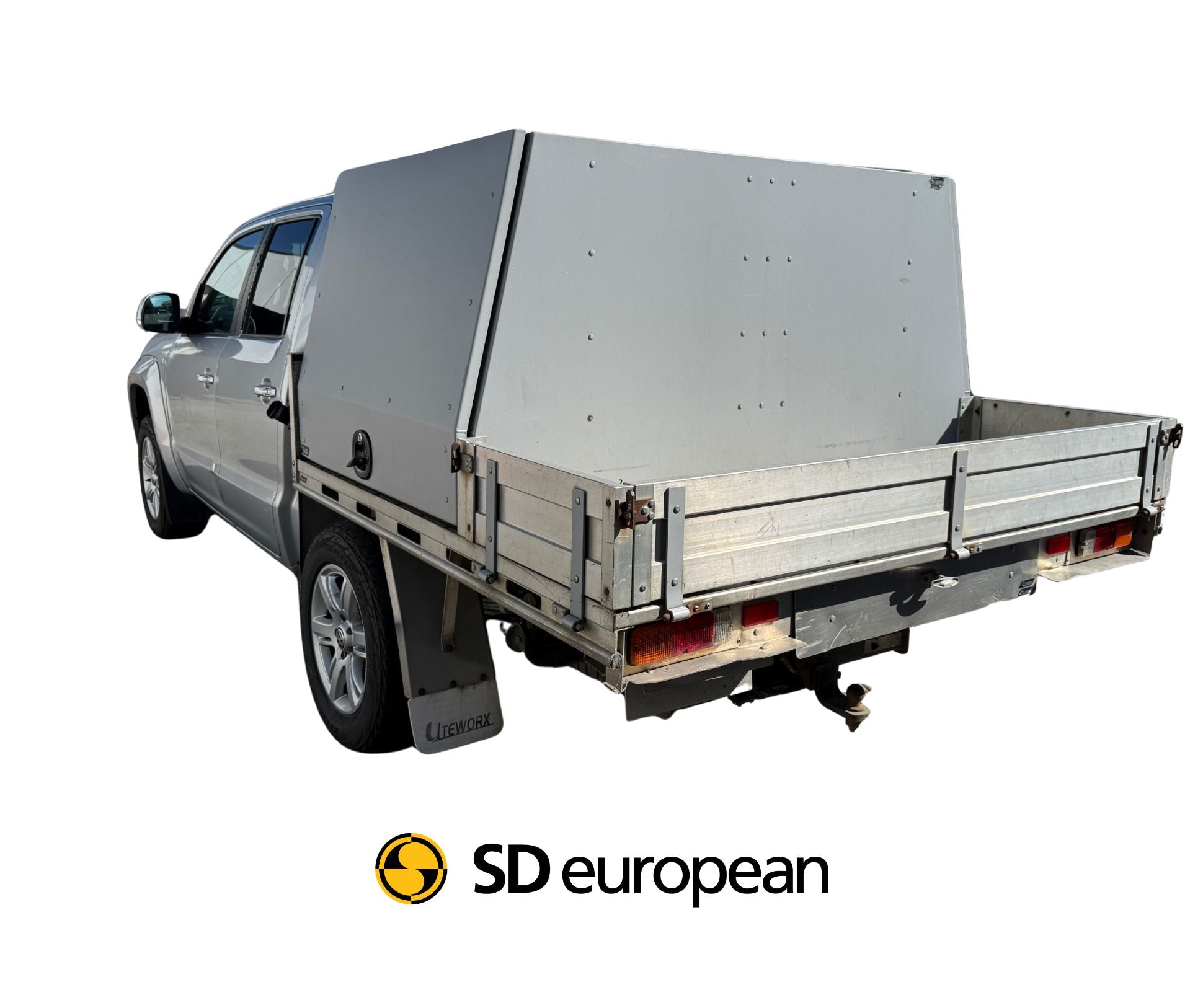 VW Amarok - Uteworx Gullwing Flat Deck