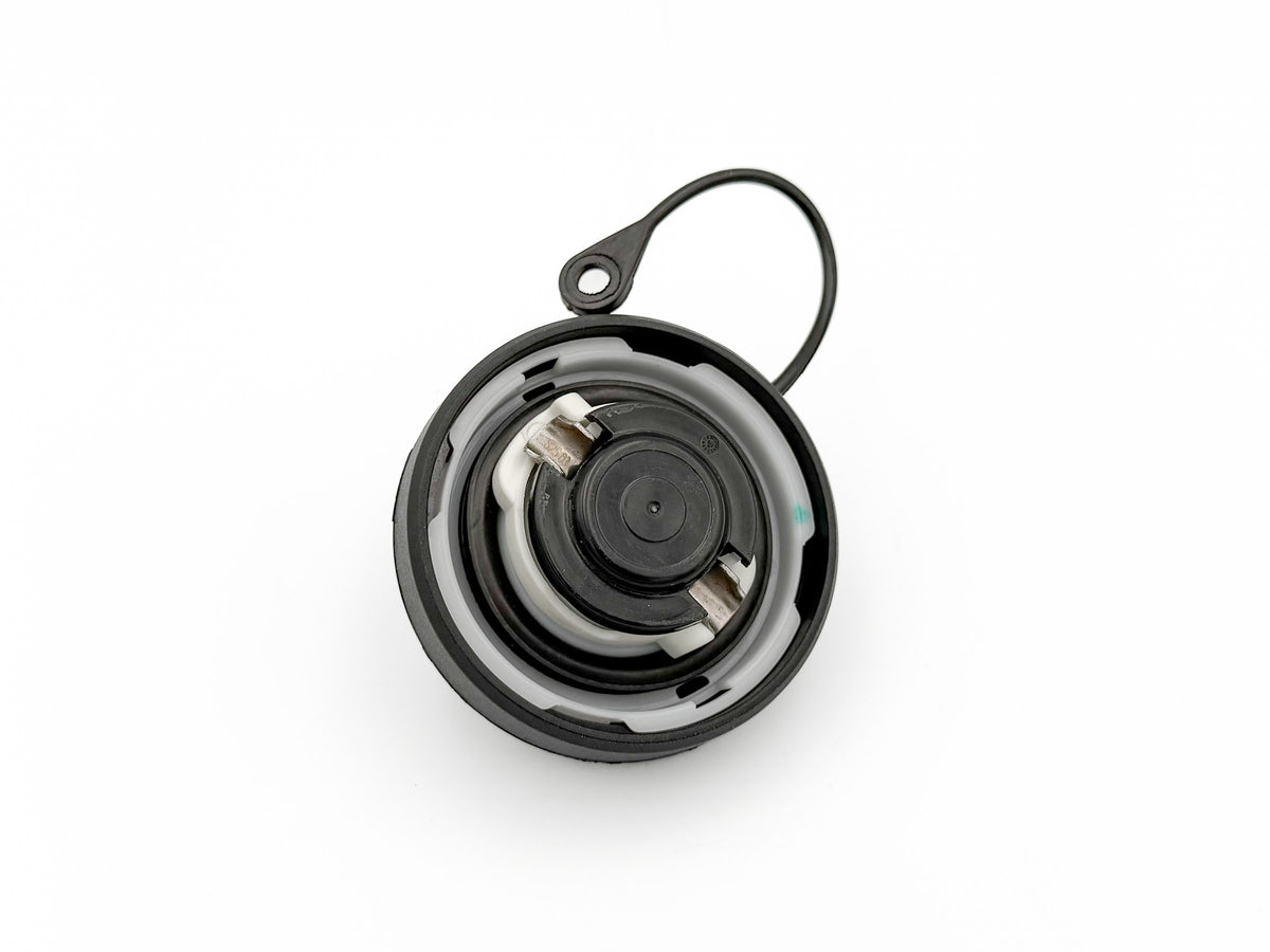 Fuel Petrol Diesel Tank Filler Cap A2214700705 - Mercedes A, C, E, S, CLS, SL (1998–2016)