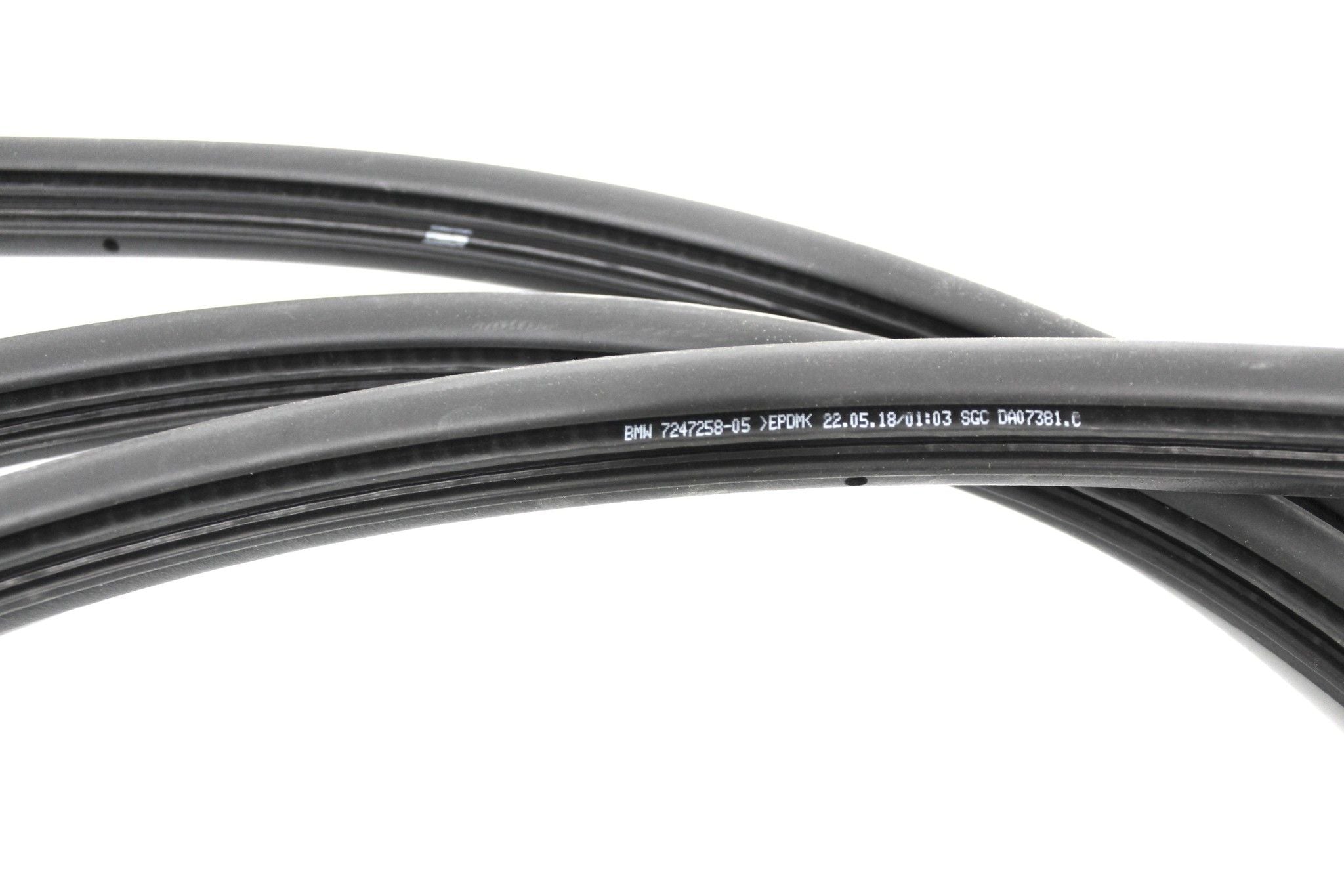 Door Rubber Right Front 51727247258, fits BMW 3 Series