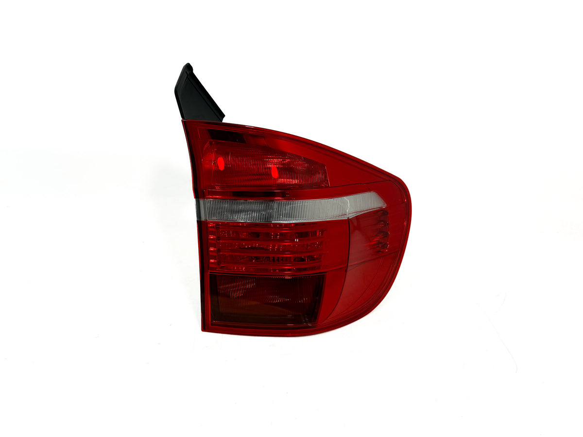 Taillight Right Outer  for BMW X5 (E70) 63217200818  Magneti Marelli