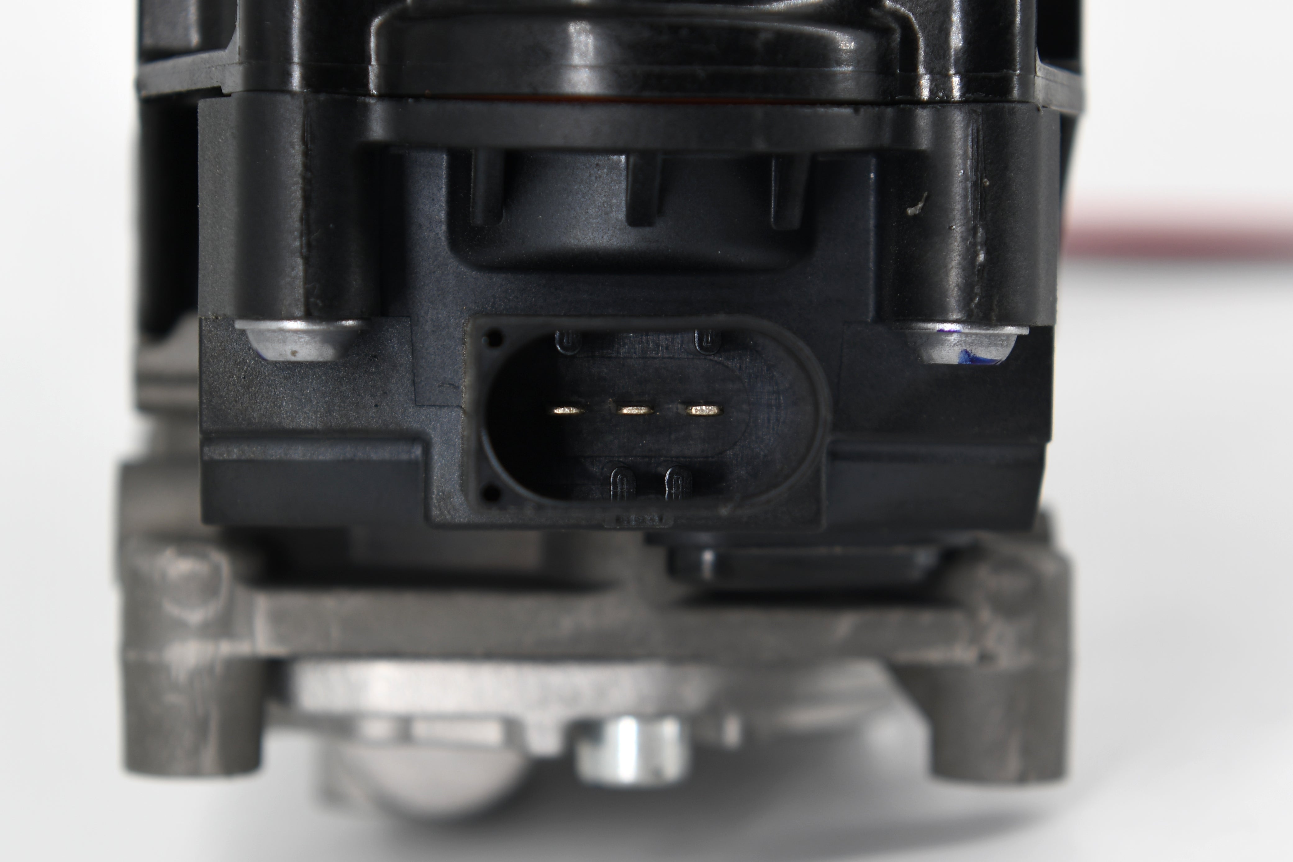 Suspension Compressor – Audi Q7, Q8 / Bentley / Lamborghini (4M0616005H)