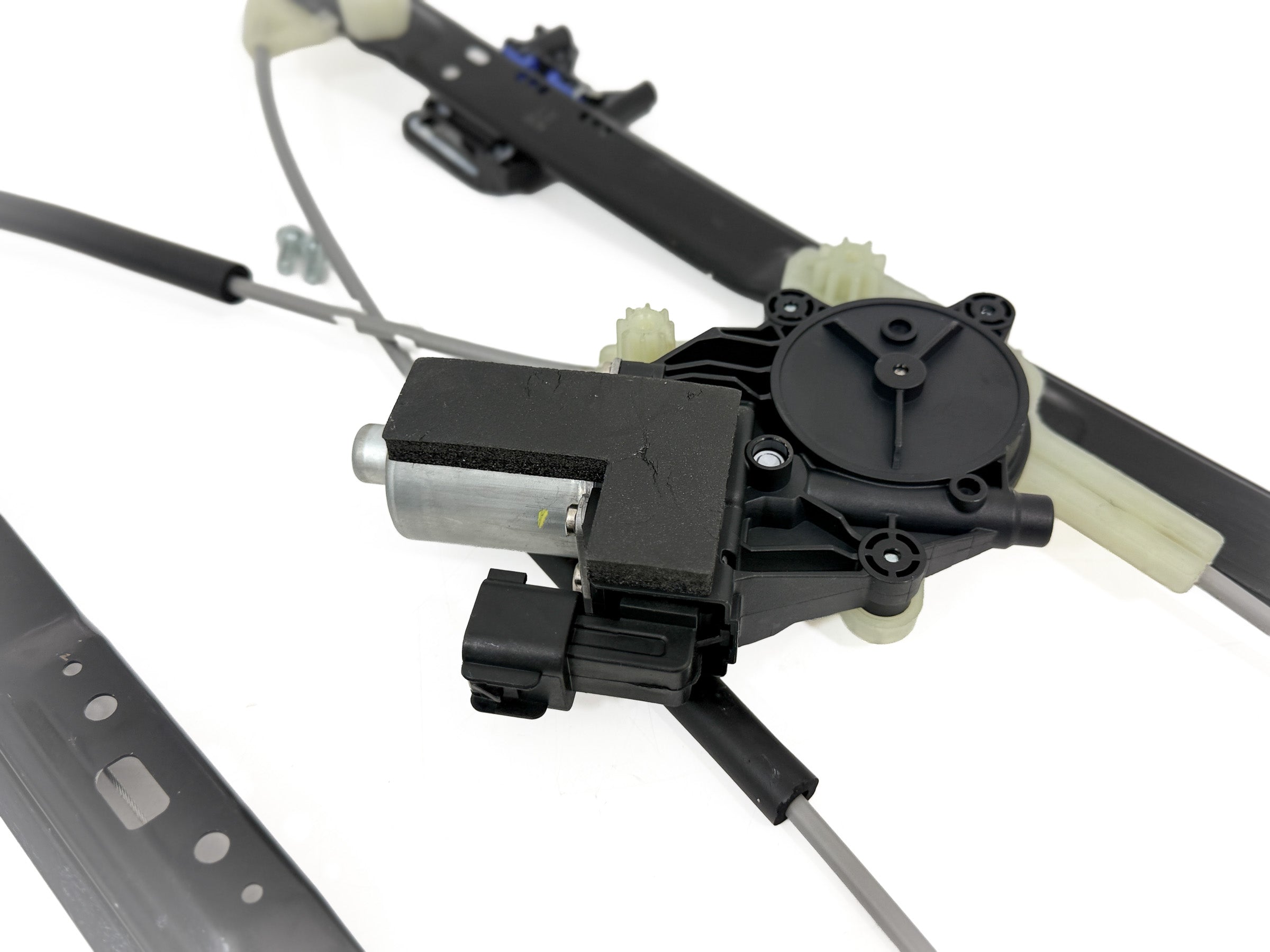 Window Regulator Left Rear – Land Rover Discovery 5 L462 (LR153960)