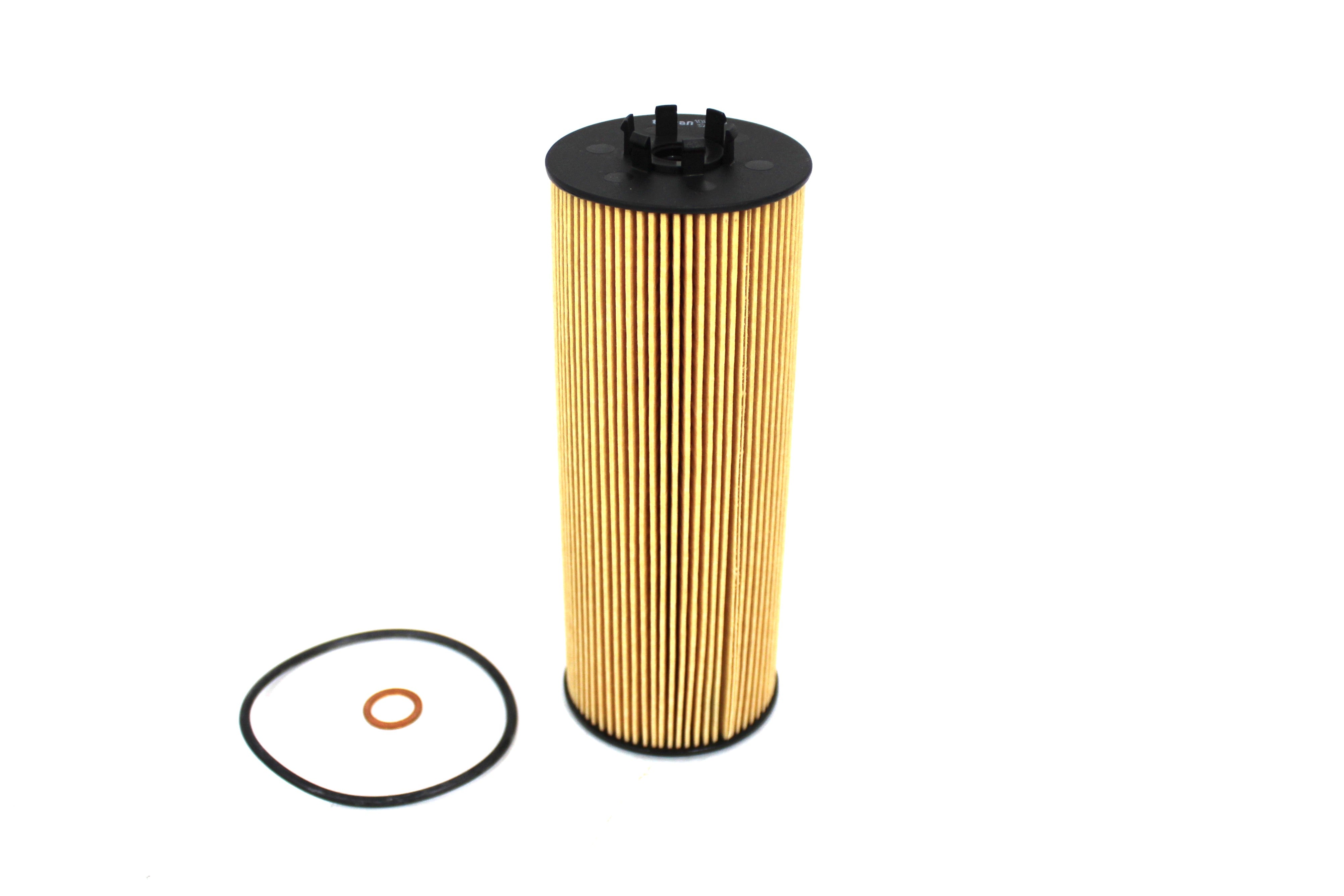 Engine Oil Filter 059115562, Fits Audi, Volkswagen & Skoda 1994 - 2008