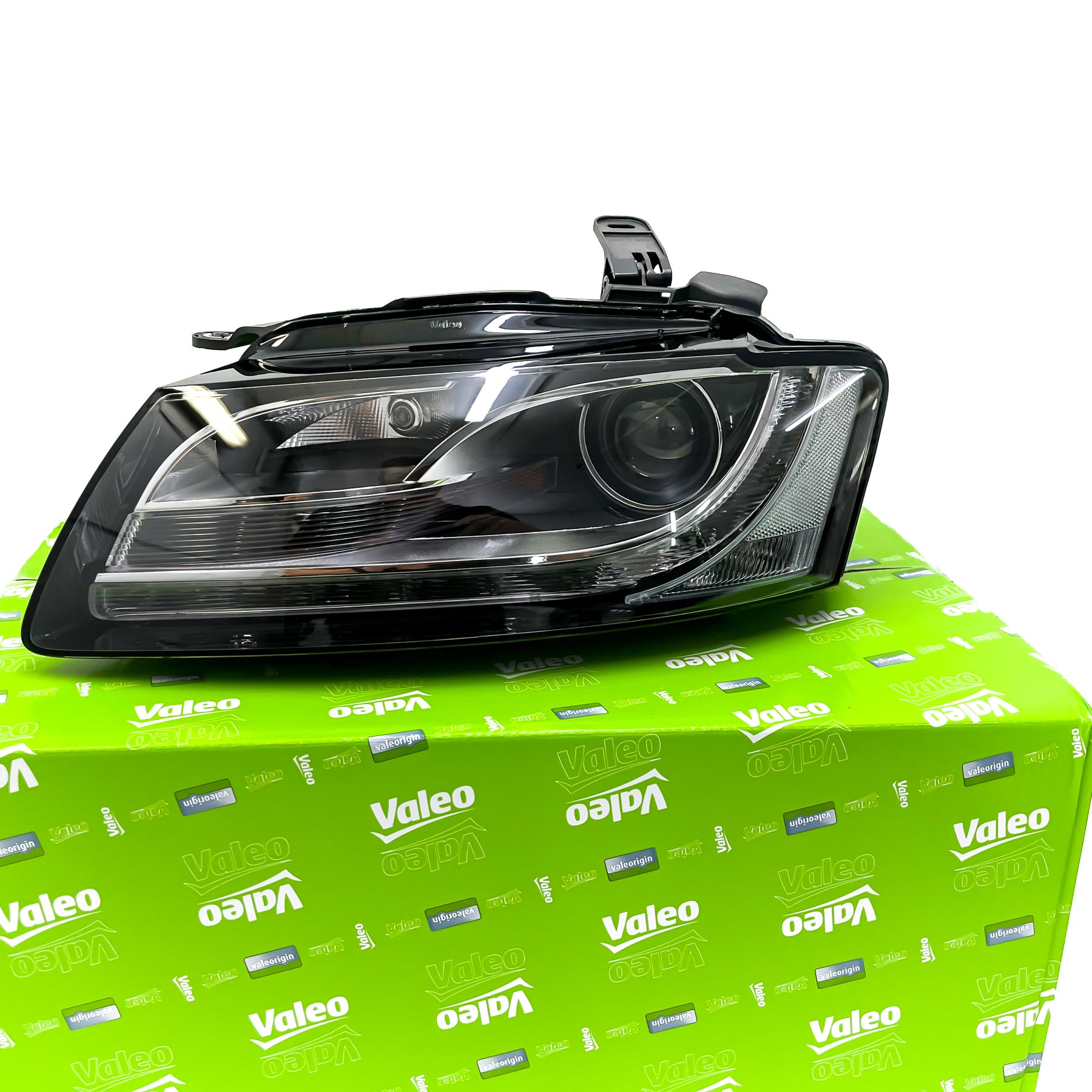 Audi A5 & S5 2005-17 Headlight Left - Xenon Oem Valeo