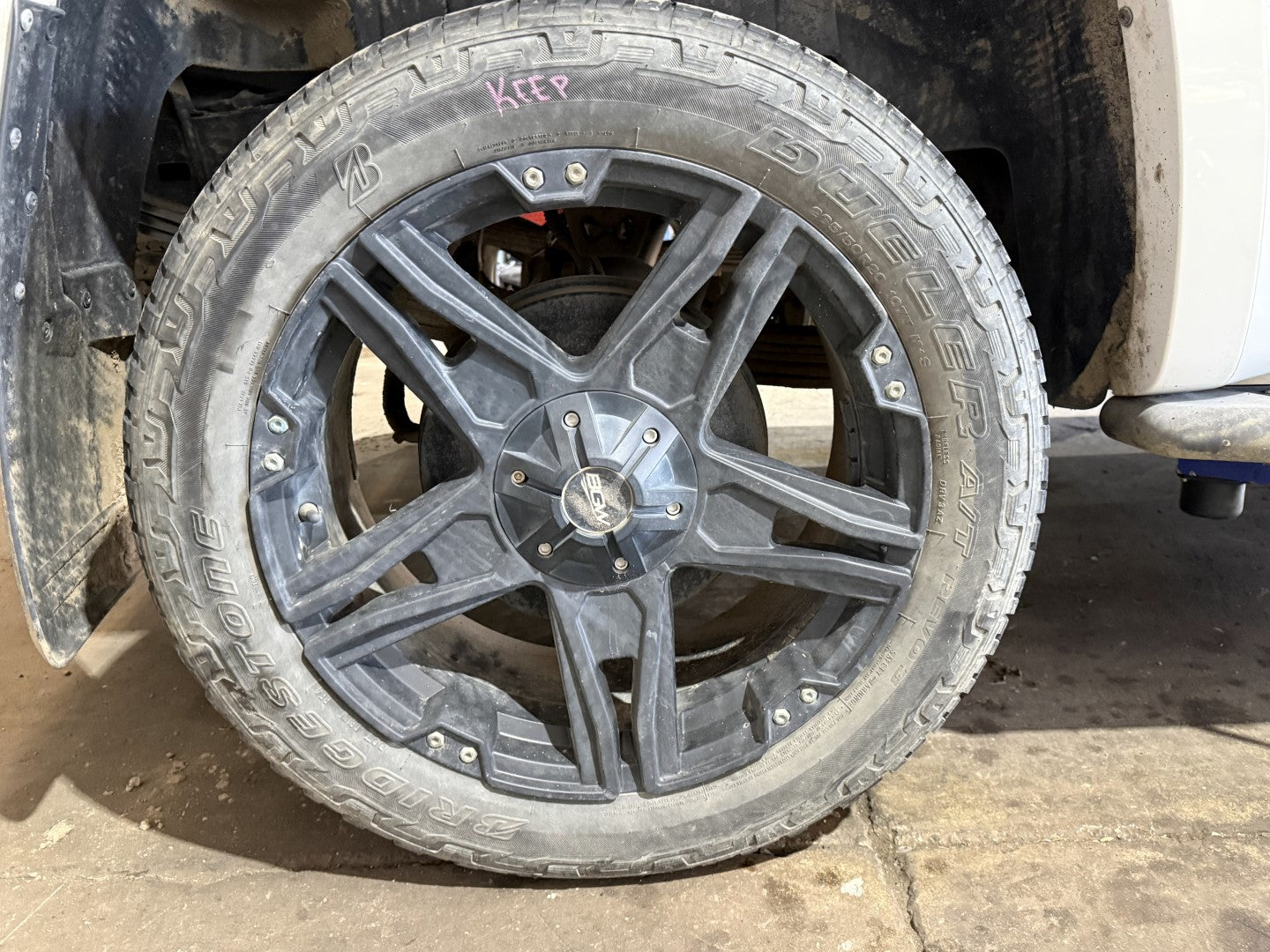 VW Amarok - 20" Wheels & Tyres - Black 265/50/R20