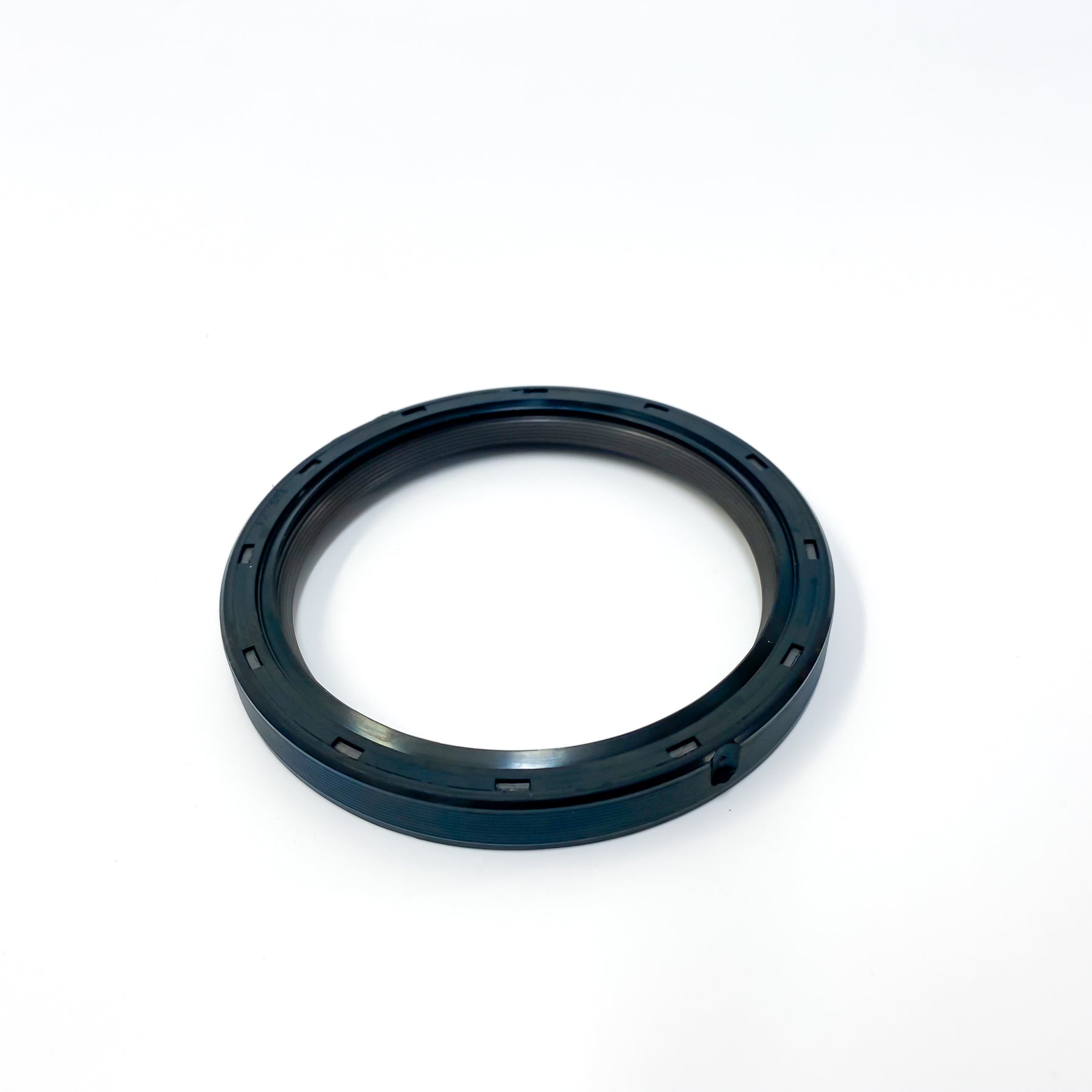 Rear crank seal 11142249533, fits series 3, 5, 6, 7, X3, X5, Z3 & Z4