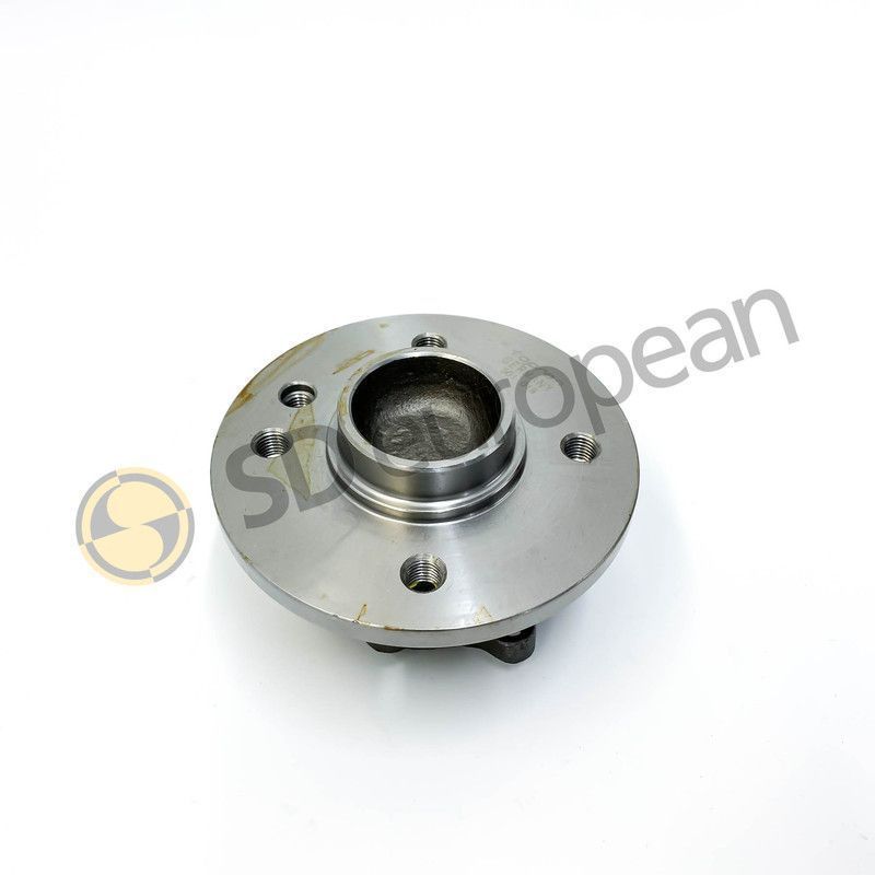 Rear Wheel Hub 33416756830, fits Mini R50, R53, R52 2001 - 2007