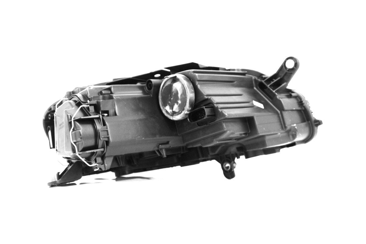Headlight L/H - Xenon 3AC941753, fits Volkswagen Passat 2011 - 2015